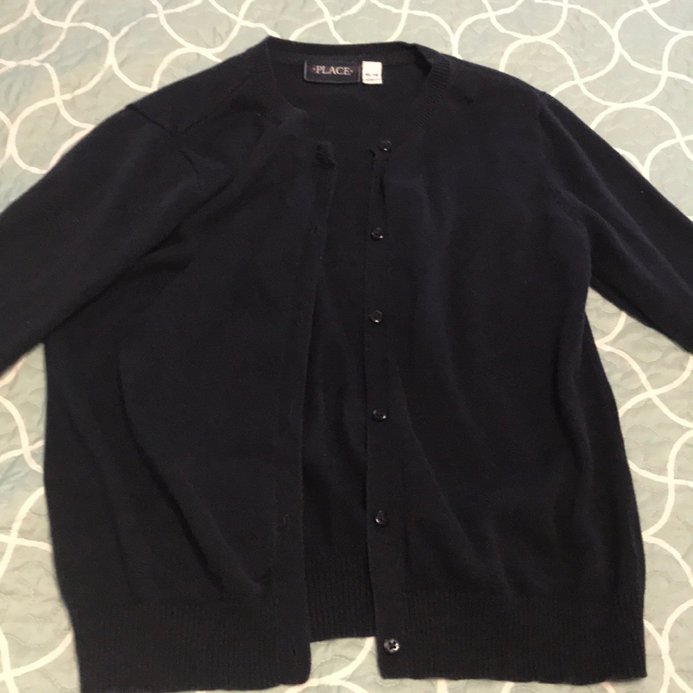 Long sleeved - Button up youth XL:14  sweater